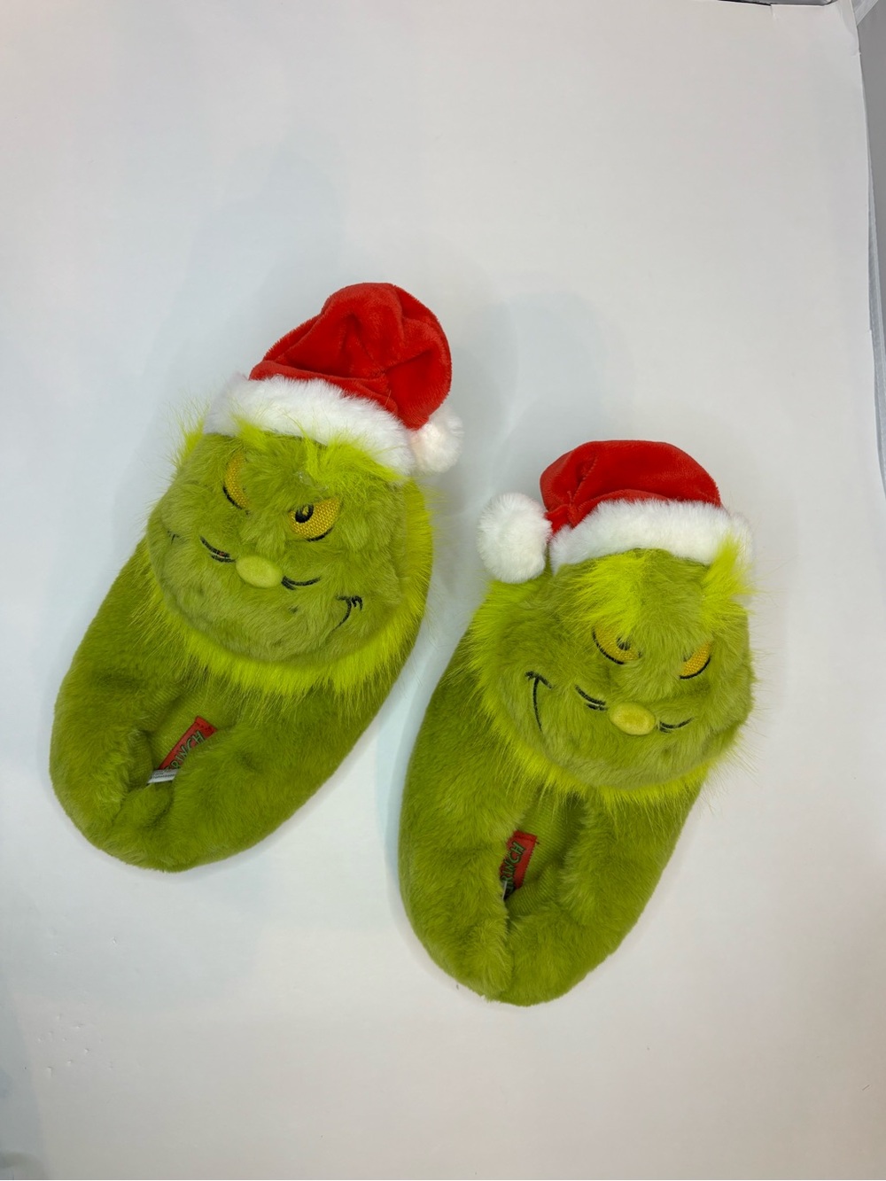Kids’ Grinch Fuzzy Slipper size 11/12